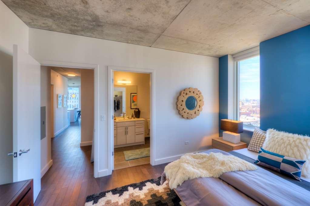 Oakwood River North Apartment Chicago