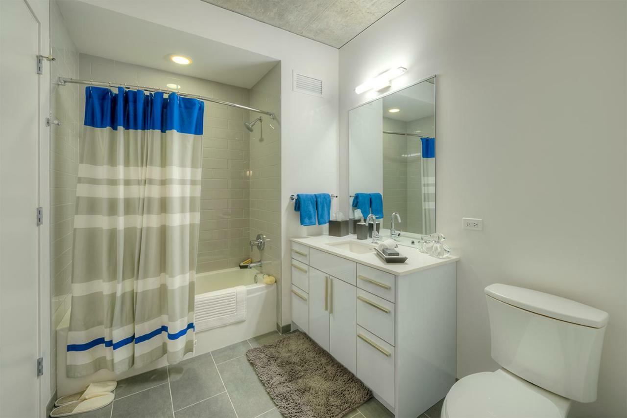 Apartment Oakwood River North Chicago